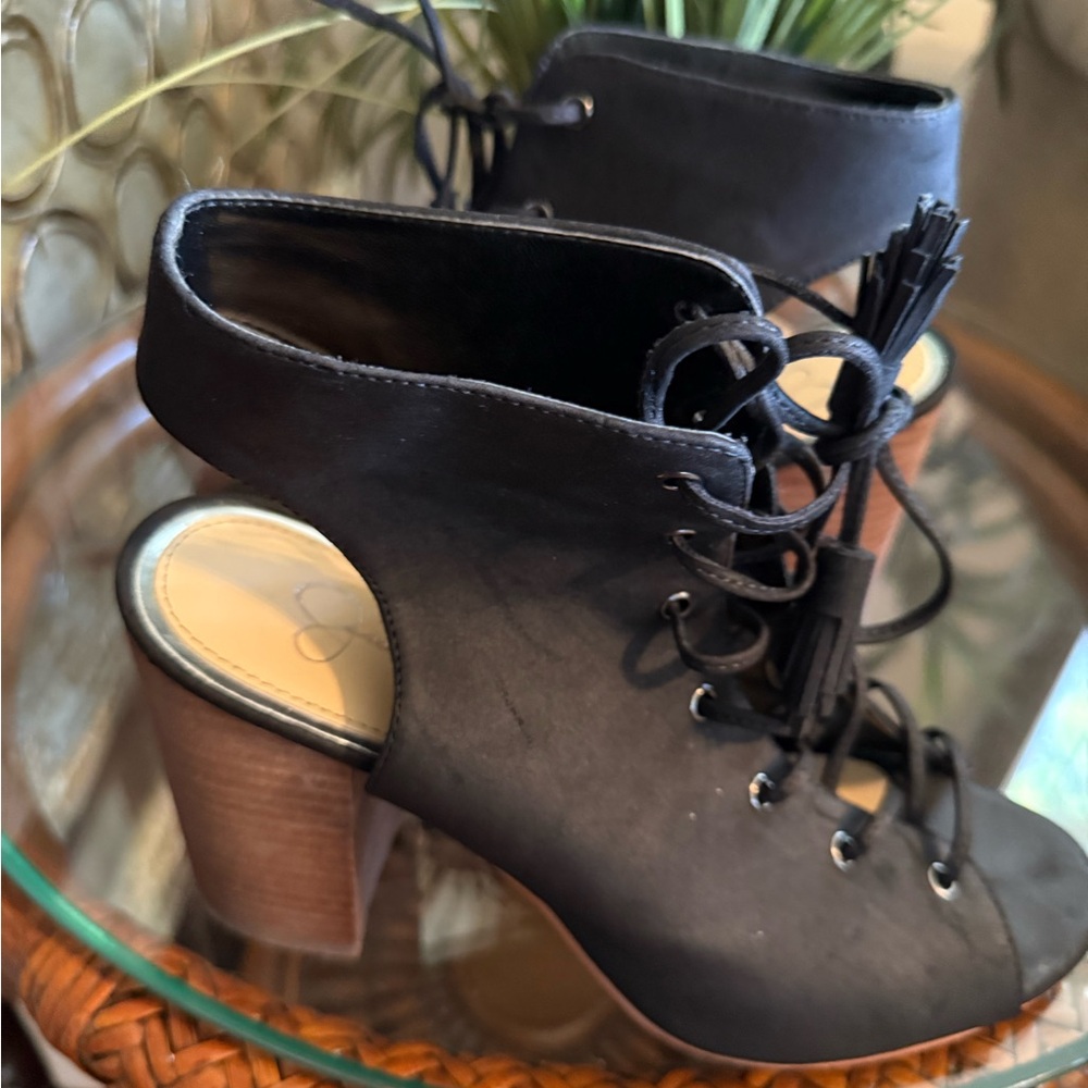 Jessica Simpson Black Lace-Up Heeled shoes